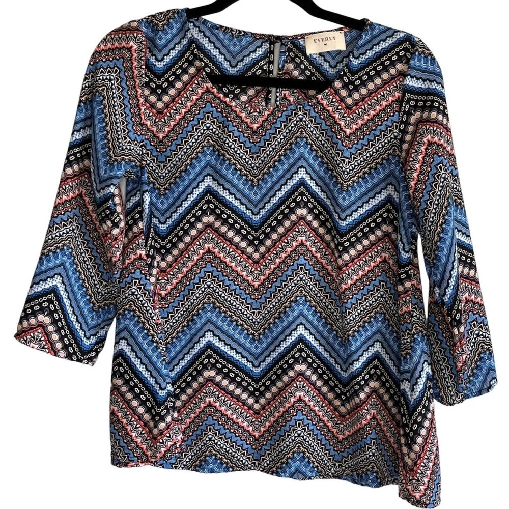 Everly Womens Blue Chevron Scoop Neck 3/4 Sleeve Blouse Flowy USA Made XS‎